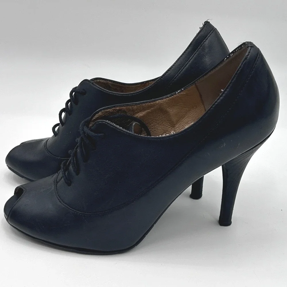 Ciao Bella Black Leather Peep Toe Lace Up Stiletto Bootie Pumps Heels Size 7